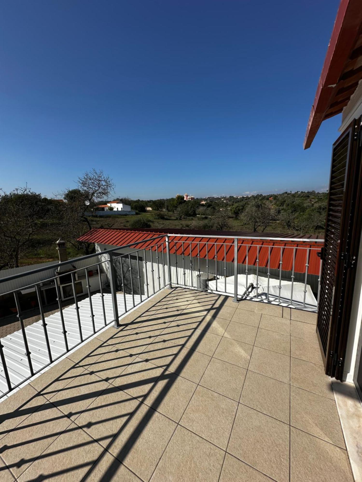 Duplex Moderno Perto Da * Armação de Pêra